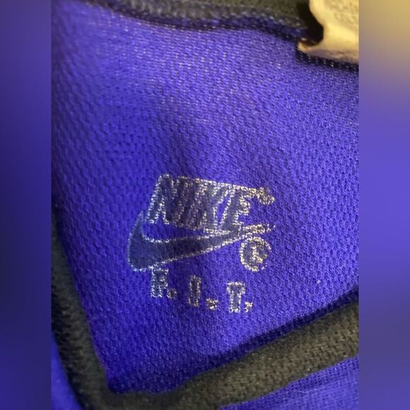 EUC Nike DriFit Size L - Picture 12 of 13